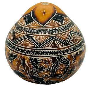 Vintage Hand Painted Etched Natural Gourd Seed Unique Peru Folk Art‎ Black Brown